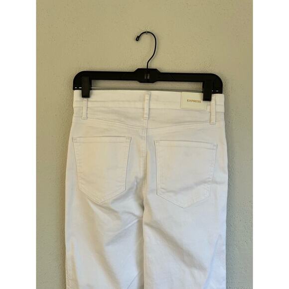 Express Woman White High Rise Straight Ankle Jeans, Size 2R - Picture 7 of 9